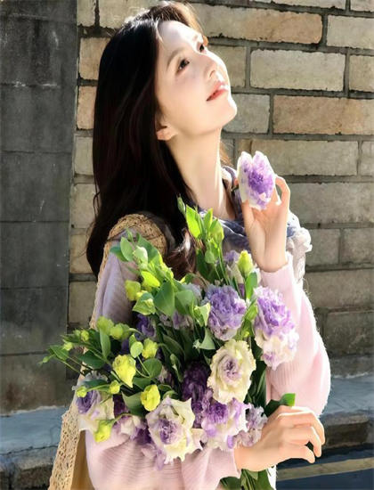 表演艺术《揭秘：女医明妃传的历史真相》：探索场景的搭建工艺与视觉冲击 感受表演的情感力量